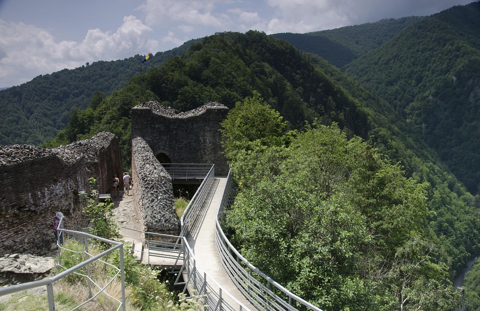 cazare Poenari